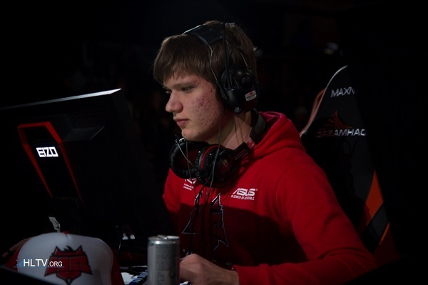 最佳精彩瞬间：IEM Katowice 2025 中 Falcons 与 G2 的比赛